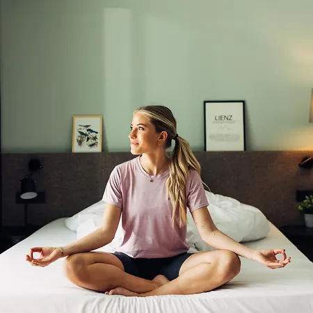 Harry's & מלון *