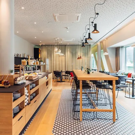 Harry's & Ξενοδοχείο *